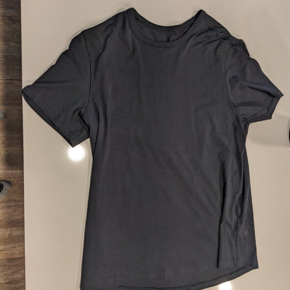 Lululemon T-Shirt - Black